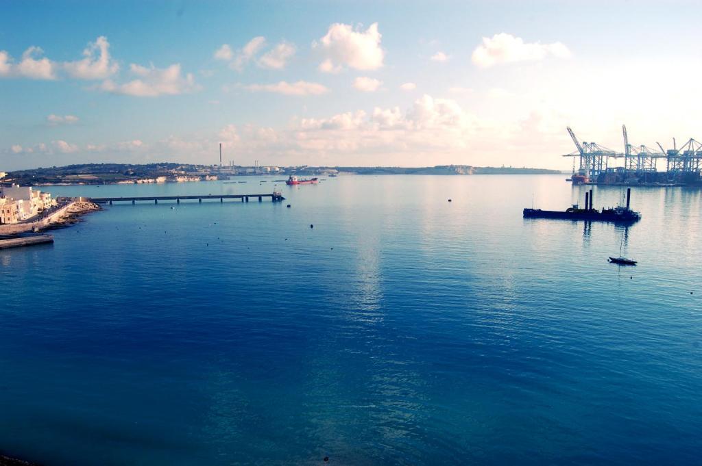 Water'S Edge Hotel Birżebbuġa Dış mekan fotoğraf