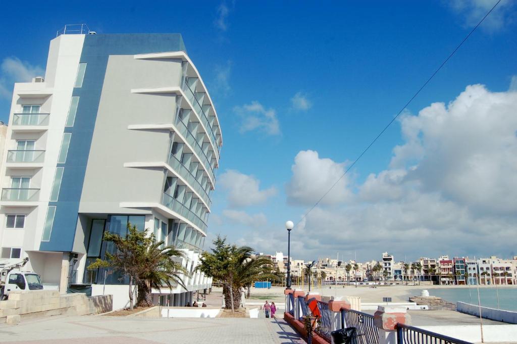 Water'S Edge Hotel Birżebbuġa Dış mekan fotoğraf