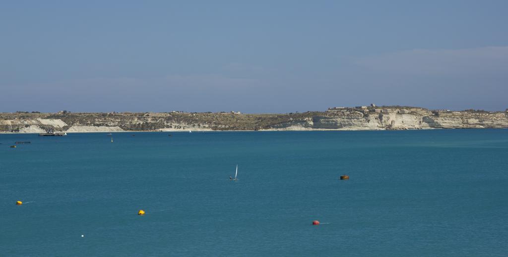 Water'S Edge Hotel Birżebbuġa Dış mekan fotoğraf